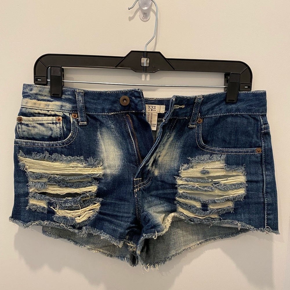 Forever21 distressed shorts